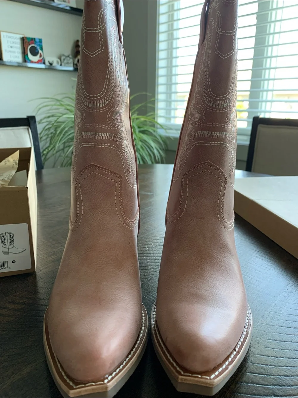 FRYE AND CO. Irlene Short Deco Stitch Dusty PinkLeather Western Ankle Boots